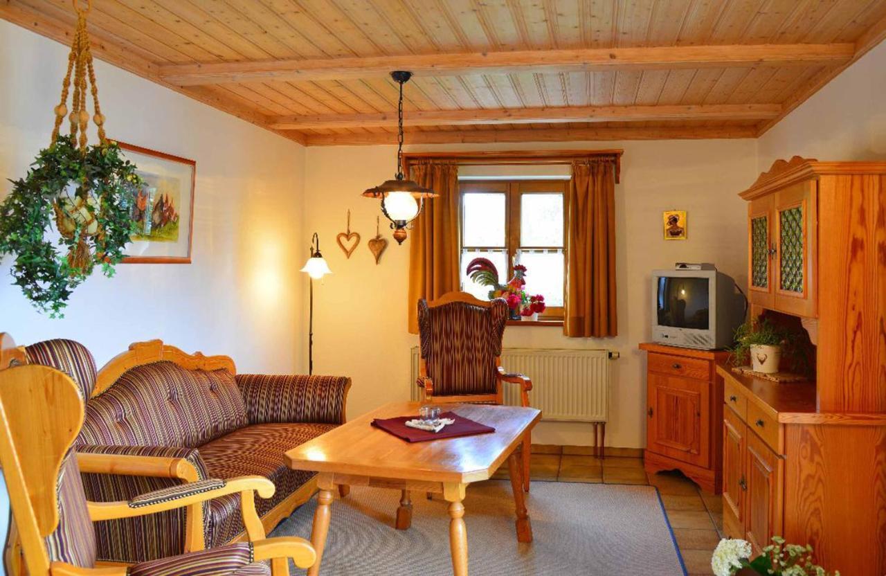Ferienwohnungen Haus "Wildschuetz" เฟราเออเนา ภายนอก รูปภาพ